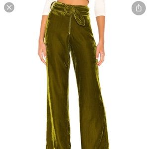 Green velvet pants revolve pants Ruth Belted Pant in Moss Green
Tularosa